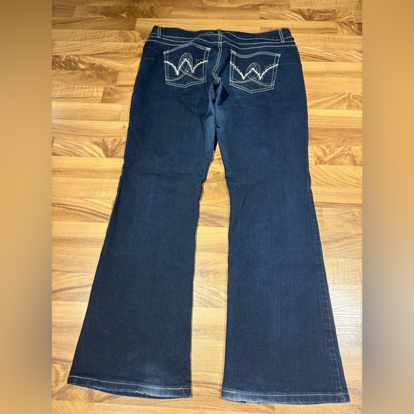 Wrangler Jean Size 15/16x32 - Picture 5 of 13